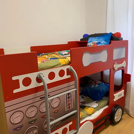 Apartment J22 - Fullhouse - - Fussgaengerzone - Netflix