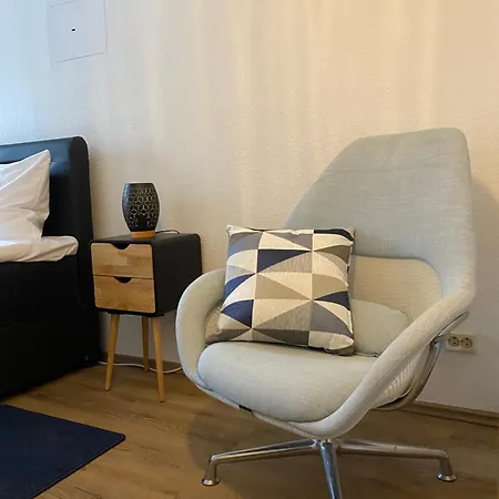 J22 - Fullhouse - - Fussgaengerzone - Netflix Eisenach