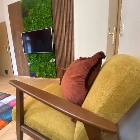 J22 - Fullhouse - - Fussgaengerzone - Netflix * Eisenach