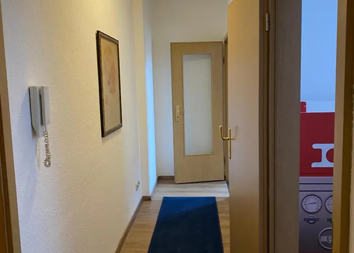 J22 - Fullhouse - - Fussgaengerzone - Netflix