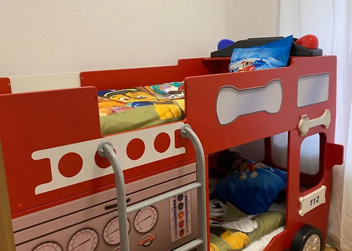 Apartment J22 - Fullhouse - - Fussgaengerzone - Netflix