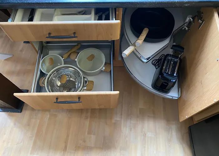 Apartment J22 - Fullhouse - - Fussgaengerzone - Netflix